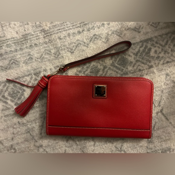 Dooney & Bourke Saffiano Leather Wristlet Red Zip Around Tassel Logo Card Slots - Picture 8 of 9